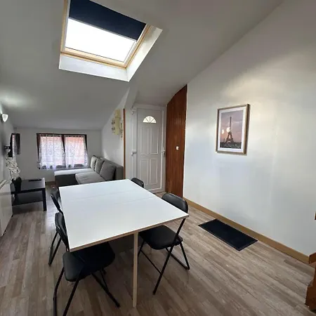 Chouette Avec Garage Apartman Anzin