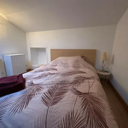 Chouette Avec Garage Apartman